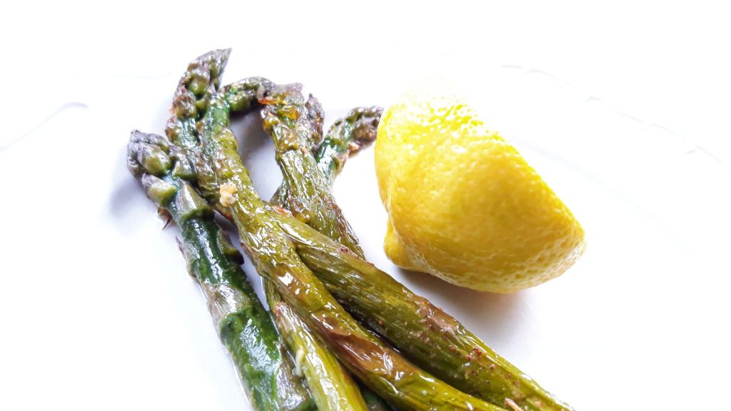 Sparanghel in unt, la&nbsp;tigaie