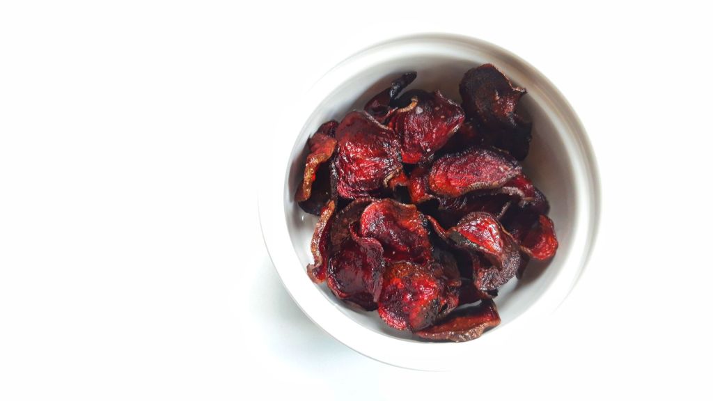 Chipsuri de sfecla la&nbsp;cuptor